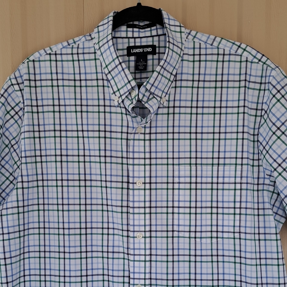 NWOT Lands' End Men's White and Green and Bue Checkered Shirt. Size Large